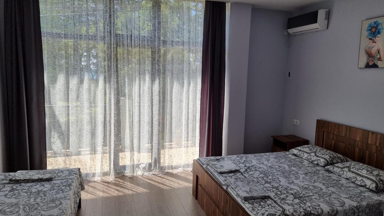 French Hotel Kobuleti Eksteriør billede
