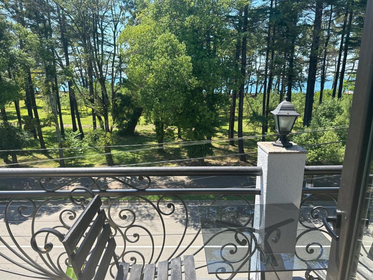 French Hotel Kobuleti Eksteriør billede
